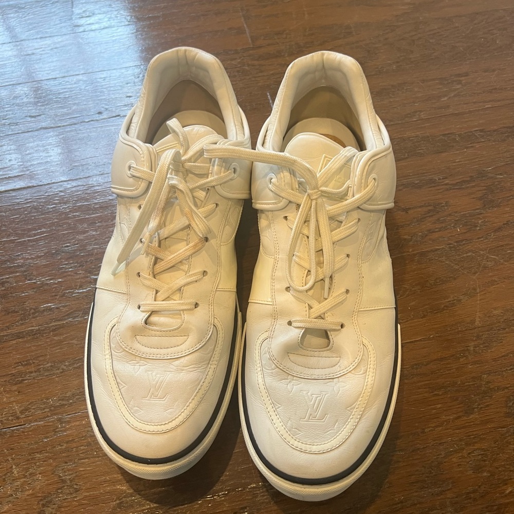 LV mens sneakers gentle used size 13
